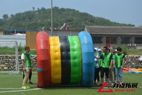 趣味運(yùn)動(dòng)會(huì)充氣道具-五環(huán)巨輪